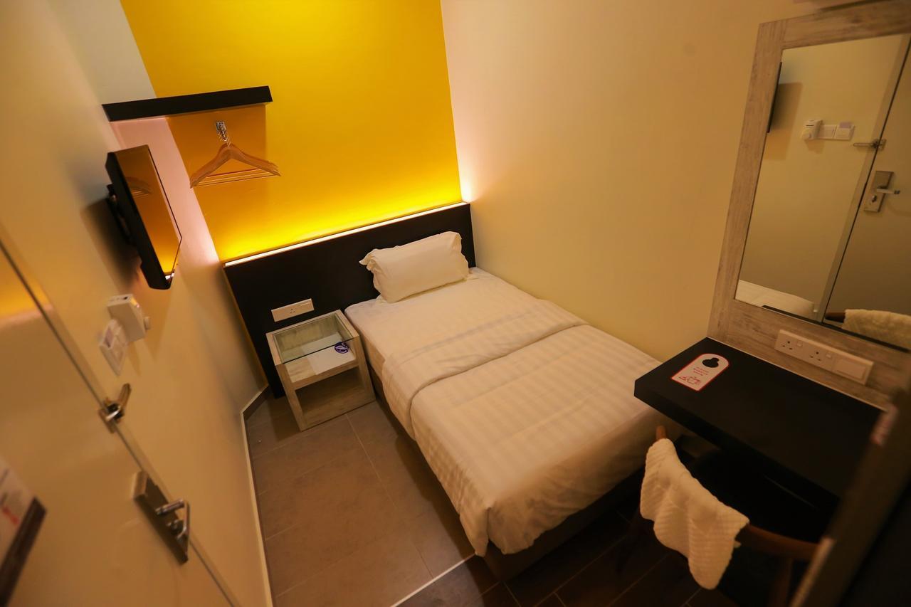 Pantai Regal Boutique Hotel Kuantan Buitenkant foto