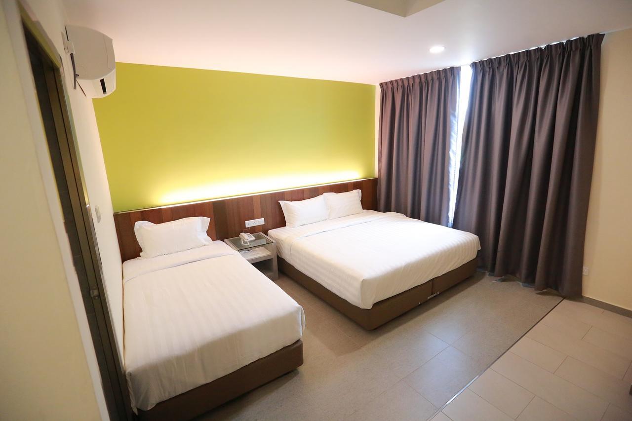 Pantai Regal Boutique Hotel Kuantan Buitenkant foto