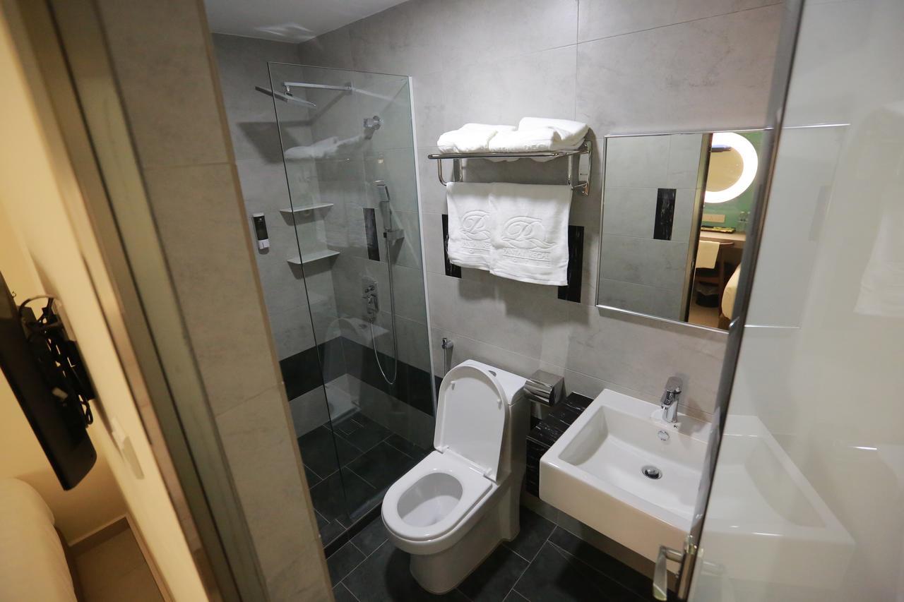 Pantai Regal Boutique Hotel Kuantan Buitenkant foto
