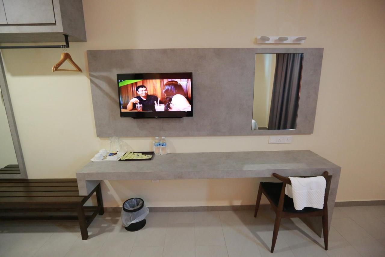 Pantai Regal Boutique Hotel Kuantan Buitenkant foto